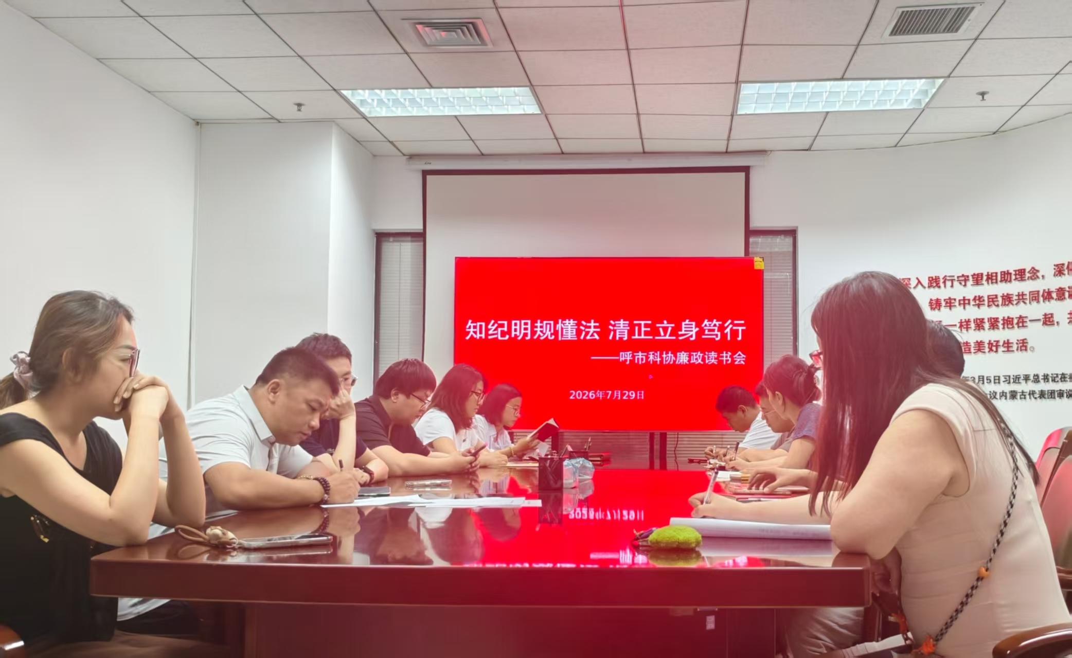 图片1 图片1